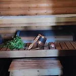 Rauhallinen Moekki Lammen Rannalla * Raitamäki
